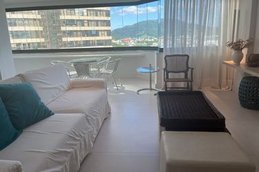 Apartamento para alugar - 125m&sup2; - Centro