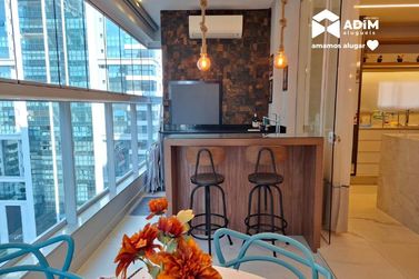 Apartamento para alugar - 132m&sup2; - Meia Praia