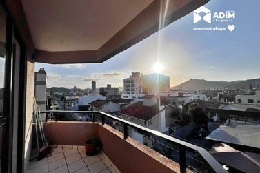 Apartamento para alugar - 191m&sup2; - Centro