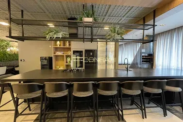 Apartamento &agrave; venda - 867m&sup2; - pereque