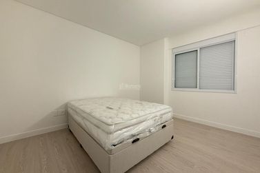 Apartamento &agrave; venda - 213m&sup2; - Meia Praia