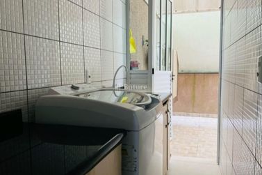 Apartamento &agrave; venda - 110m&sup2; - Meia Praia