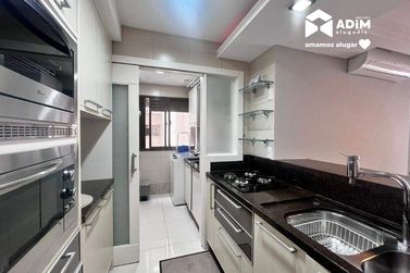 Apartamento para alugar - 126m&sup2; - Centro