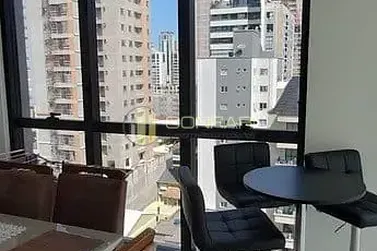 Apartamento para alugar - 120m&sup2; - Meia Praia