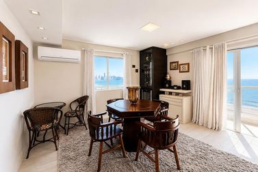 Apartamento &agrave; venda - 260m&sup2; - Centro