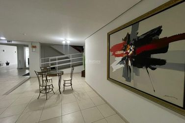 Apartamento &agrave; venda - 80m&sup2; - Meia Praia