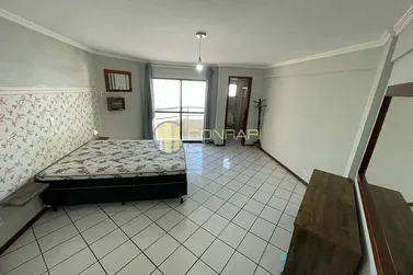 Apartamento &agrave; venda - 260m&sup2; - Meia Praia