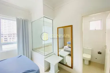 Apartamento &agrave; venda - 128m&sup2; - Meia Praia