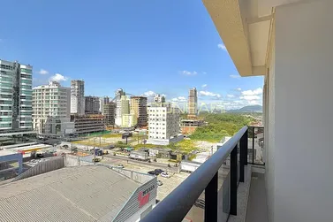 Apartamento &agrave; venda - 90m&sup2; - Balneario Pereque