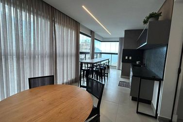 Apartamento &agrave; venda - Meia Praia