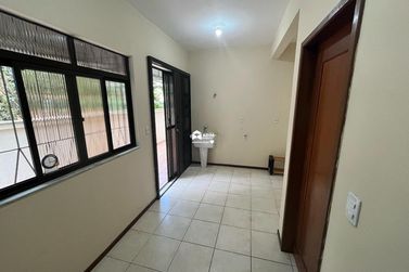 Apartamento para alugar - 150m&sup2; - Centro