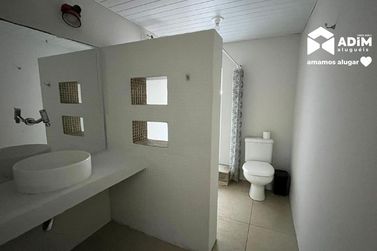 Apartamento para alugar - 160m&sup2; - Meia Praia