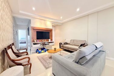Apartamento &agrave; venda - 145m&sup2; - Meia Praia