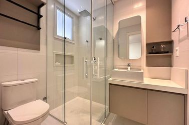 Apartamento &agrave; venda - 129m&sup2; - Meia Praia