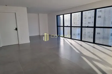 Apartamento &agrave; venda - 207m&sup2; - Meia Praia