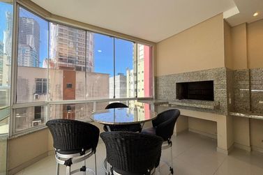 Apartamento &agrave; venda - 173m&sup2; - Centro