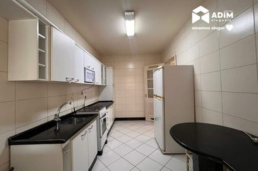 Apartamento para alugar - 101m&sup2; - Centro
