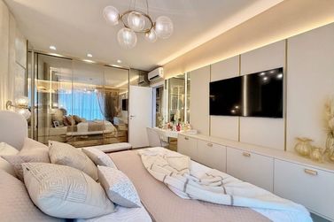 Apartamento &agrave; venda - 182m&sup2; - Meia Praia