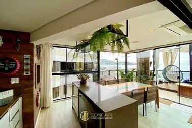 Apartamento &agrave; venda - 500m&sup2; - Meia Praia