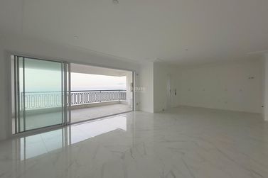 Apartamento &agrave; venda - 190m&sup2; - Centro