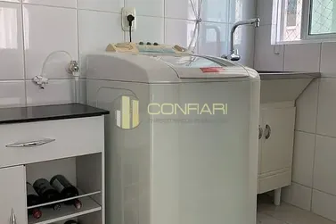 Apartamento &agrave; venda - 144m&sup2; - Meia Praia