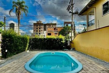 Casa para alugar - 230m&sup2; - Na&ccedil;&otilde;es