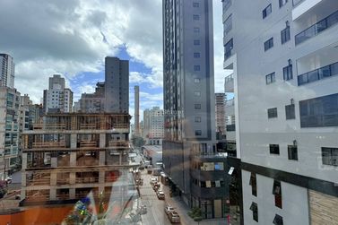 Apartamento &agrave; venda - Meia Praia