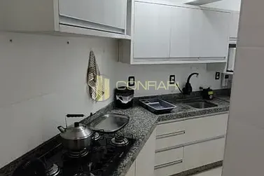 Apartamento &agrave; venda - 126m&sup2; - Meia Praia