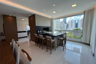 Apartamento &agrave; venda - Meia Praia