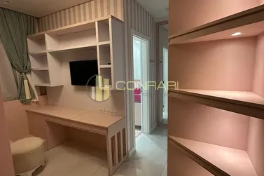 Apartamento &agrave; venda - 18250m&sup2; - meia praia