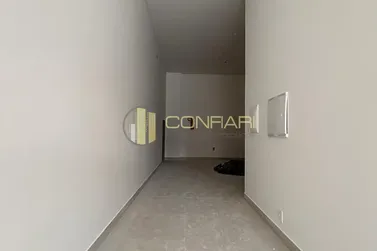 Sala Comercial &agrave; venda - 110m&sup2; - Meia Praia
