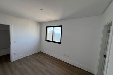 Apartamento &agrave; venda - 185m&sup2; - Meia Praia