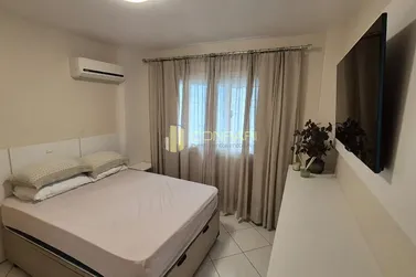 Apartamento &agrave; venda - 168m&sup2; - Meia Praia