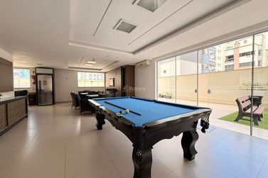 Apartamento &agrave; venda - 198m&sup2; - Meia Praia