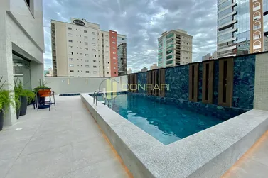 Apartamento &agrave; venda - 202m&sup2; - Meia Praia