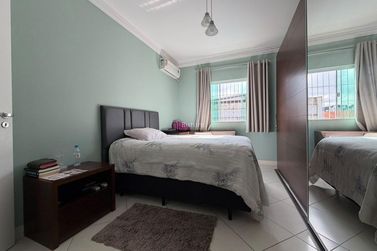 Casa &agrave; venda - 200m&sup2; - Praia dos Amores