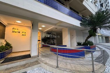 Apartamento &agrave; venda - 111m&sup2; - Centro