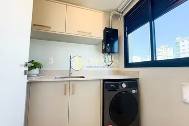 Apartamento &agrave; venda - 114m&sup2; - Meia Praia