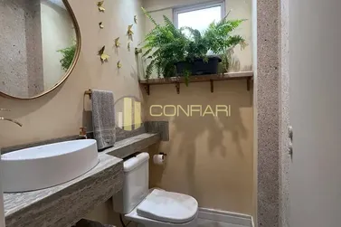 Apartamento para alugar - 107m&sup2; - meia praia