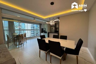 Apartamento para alugar - 132m&sup2; - Meia Praia