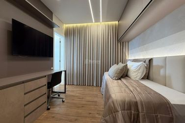 Apartamento &agrave; venda - 162m&sup2; - Meia Praia