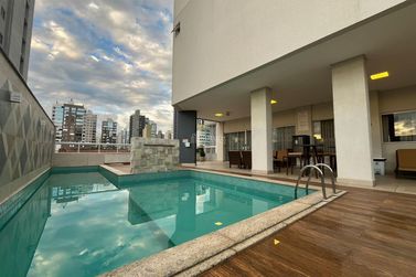 Apartamento &agrave; venda - 145m&sup2; - Meia Praia