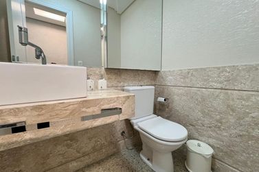 Apartamento &agrave; venda - 350m&sup2; - Meia Praia