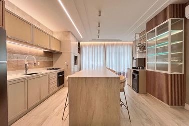 Apartamento &agrave; venda - 86m&sup2; - Meia Praia