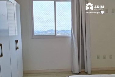 Apartamento para alugar - 134m&sup2; - Meia Praia