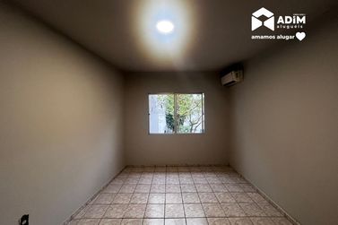 Casa para alugar - 211m&sup2; - Centro