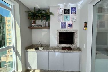 Apartamento &agrave; venda - 128m&sup2; - Meia Praia