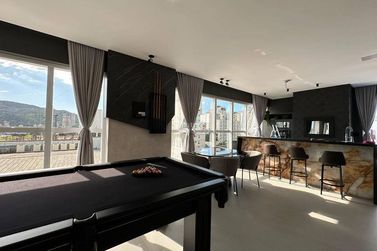Apartamento &agrave; venda - Meia Praia