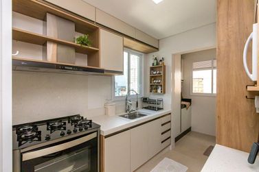 Apartamento &agrave; venda - 81m&sup2; - Meia Praia