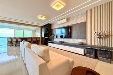 Apartamento &agrave; venda - 200m&sup2; - Meia Praia